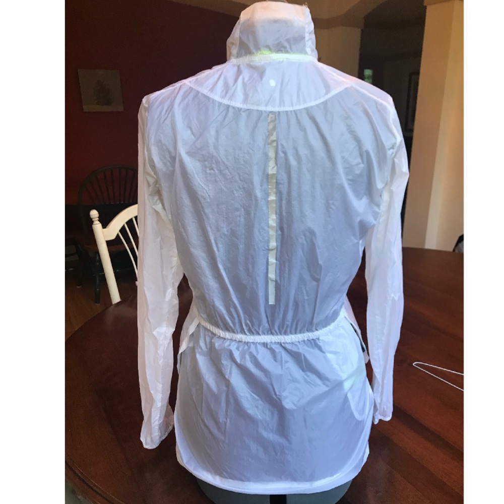 White Runner’s Rain Repeller/Wind Breaker